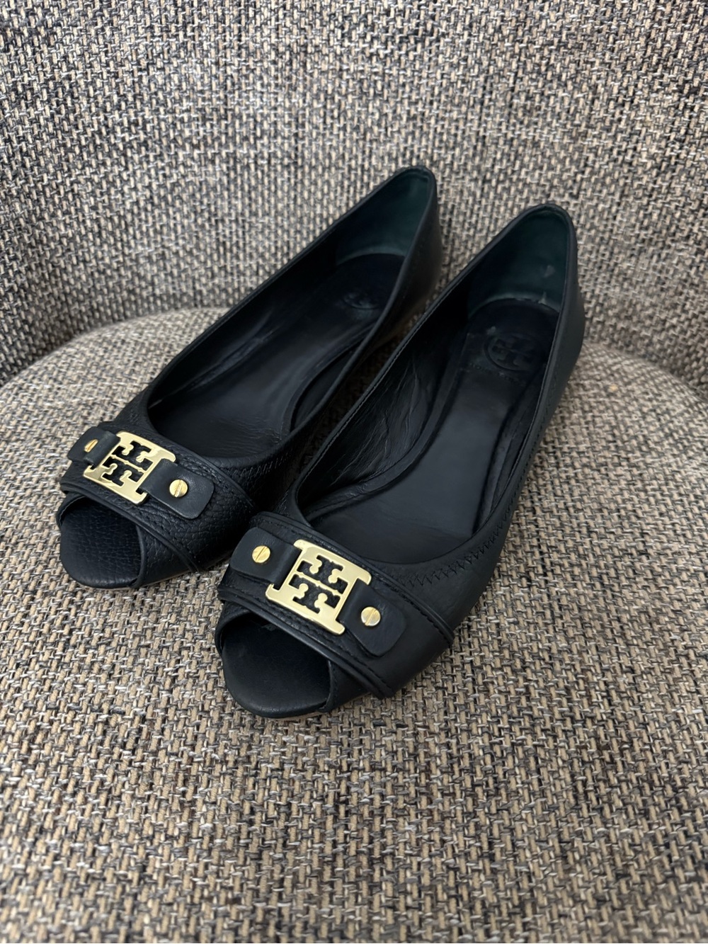 Tory Burch Amanda Low Heel Wedge Peep Toe Size 9 Leather in Black